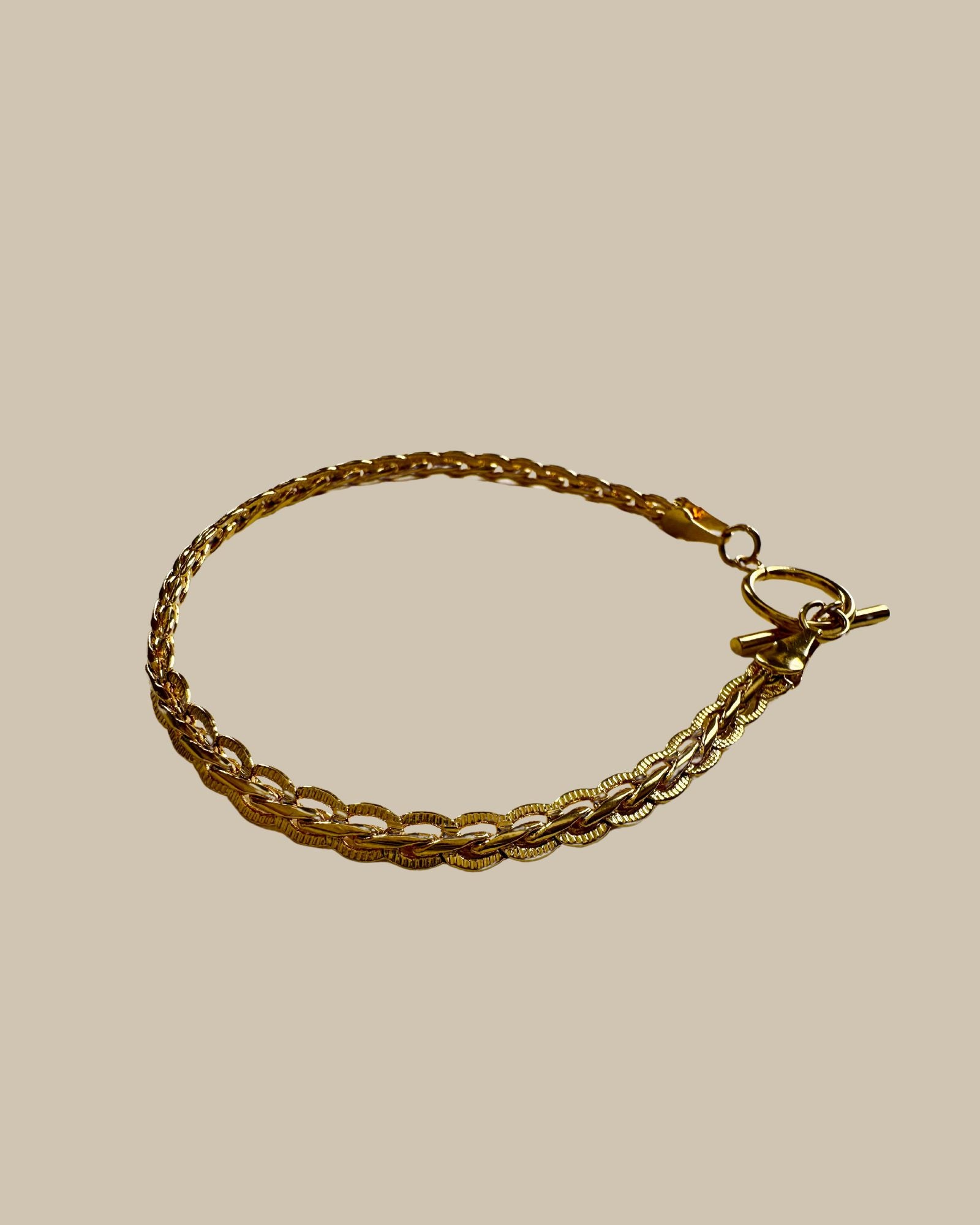 Capri 18k Gold Vintage Weave Buckle Bracelet